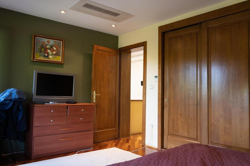 Casa individuala cu Garaj 360mp Utili, Zona Crisan - ID V4097 29, foxfort.ro