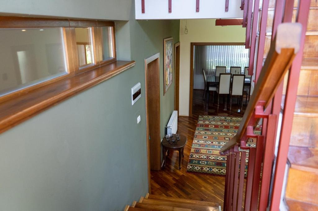 Casa individuala cu Garaj 360mp Utili, Zona Crisan - ID V4097 44, foxfort.ro