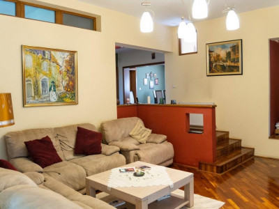 Casa individuala cu Garaj 360mp Utili, Zona Crisan - ID V4097 imagine mica 5, foxfort.ro