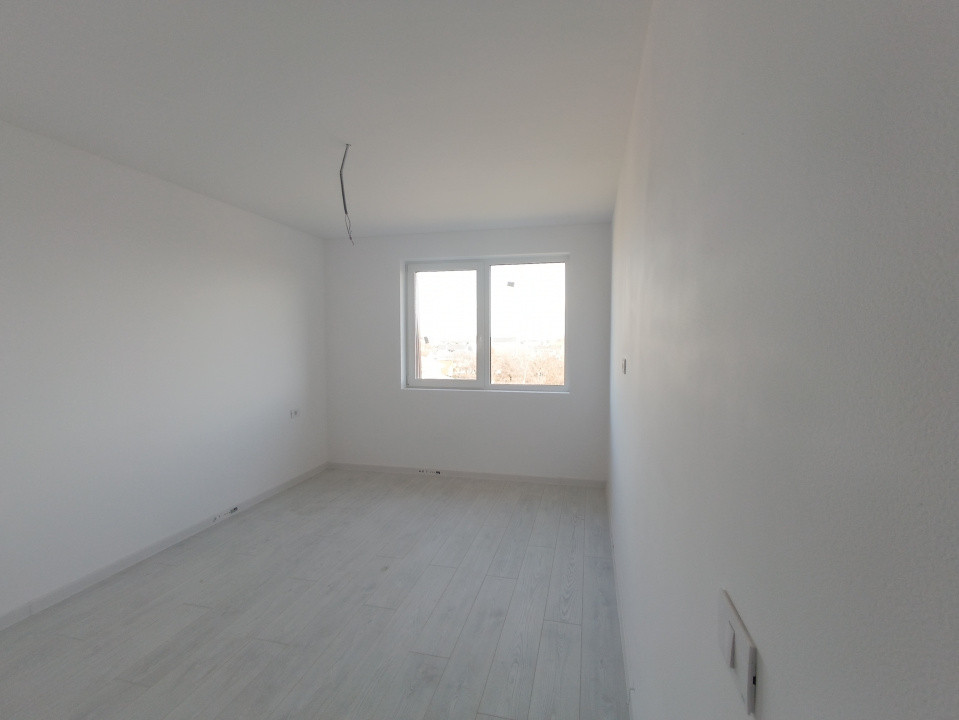 Apartament cu 3 camere decomandat, ETAJ 2 - Giroc 11, foxfort.ro