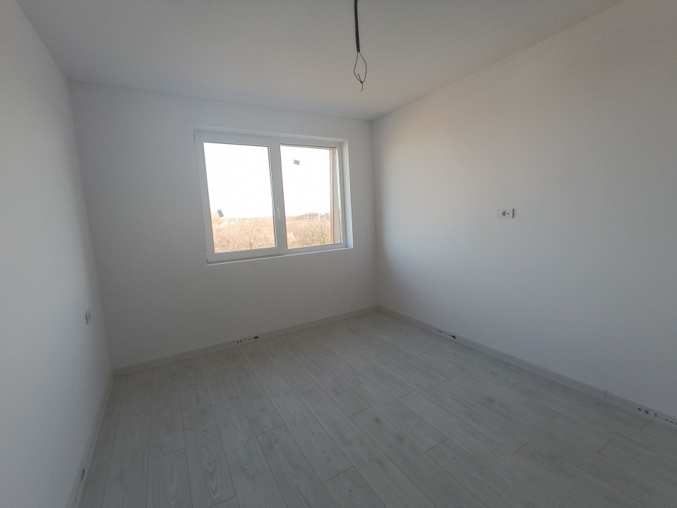 Apartament cu 3 camere decomandat, ETAJ 2 - Giroc 31, foxfort.ro