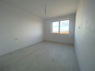 Apartament cu 3 camere decomandat, ETAJ 2 - Giroc imagine mica 16, foxfort.ro