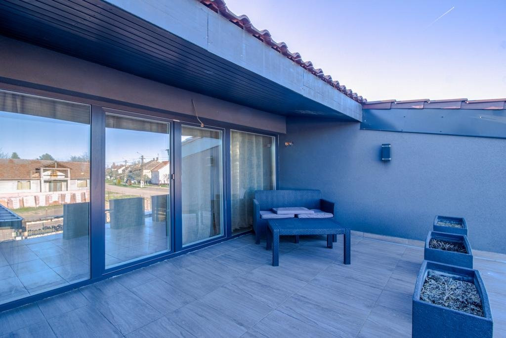 Casa 3 camere cu spatiu comercial in Carani - ID V4331 14, foxfort.ro