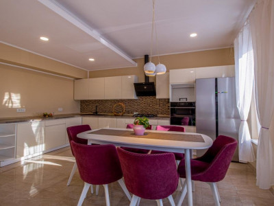 Casa 3 camere cu spatiu comercial in Carani - ID V4331 imagine mica 5, foxfort.ro