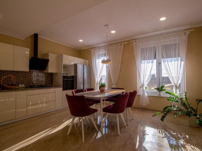 Casa 3 camere cu spatiu comercial in Carani - ID V4331 imagine mica 6, foxfort.ro