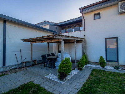 Casa 3 camere cu spatiu comercial in Carani - ID V4331 imagine mica 8, foxfort.ro