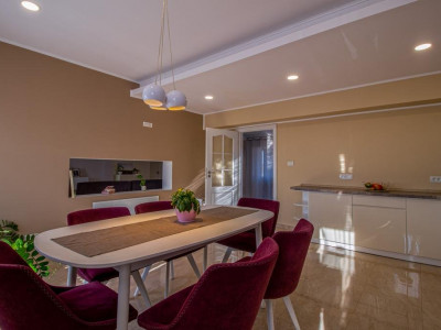 Casa 3 camere cu spatiu comercial in Carani - ID V4331 imagine mica 12, foxfort.ro