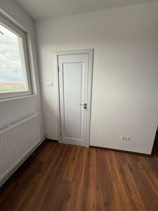 Spatiu de birou, 27 mp zona Mehala 4, foxfort.ro