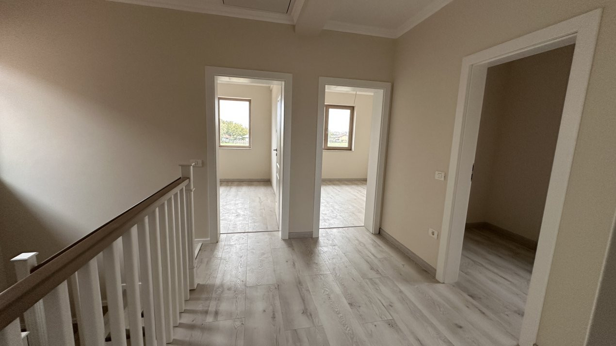 Duplex de vanzare cu 5 camere, despartit prin garaj, zona Giroc  25, foxfort.ro