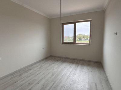 Duplex de vanzare cu 5 camere, despartit prin garaj, zona Giroc imagine mica 10, foxfort.ro