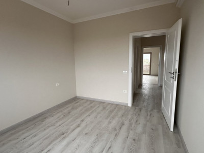 Duplex de vanzare cu 5 camere, despartit prin garaj, zona Giroc imagine mica 24, foxfort.ro