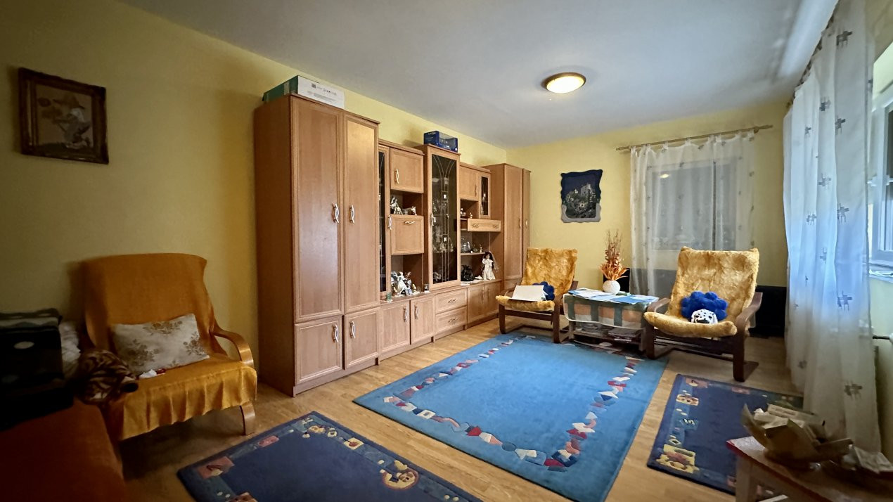 Casa individuala 5 camere si teren 1000 mp, in Sag 5, foxfort.ro