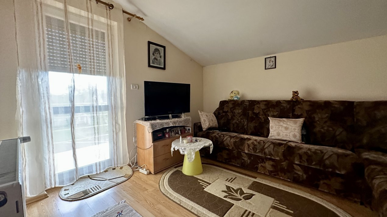 Casa individuala 5 camere si teren 1000 mp, in Sag 11, foxfort.ro