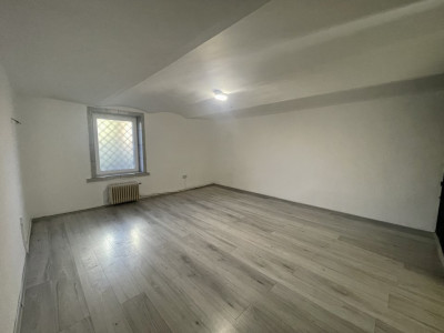 Spatiu de inchiriat la demisol, Calea Bogdanestilor - ID C4498 imagine mica 7, foxfort.ro