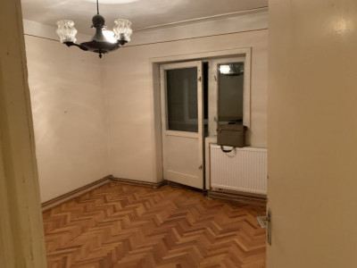 Apartament 4 camere 80 mp utili etajul 2, zona Bucovina - ID V4530