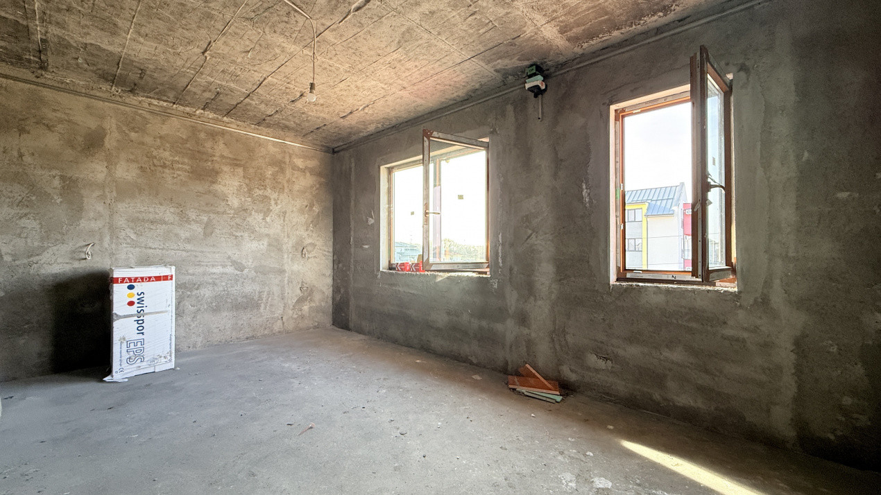 Duplex cu 4 camere Ghiroda zona excelenta 9, foxfort.ro