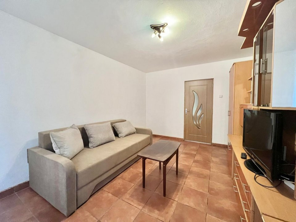 Apartament cu o camera 28 mp de inchiriat, zona Complex Studentesc 1, foxfort.ro