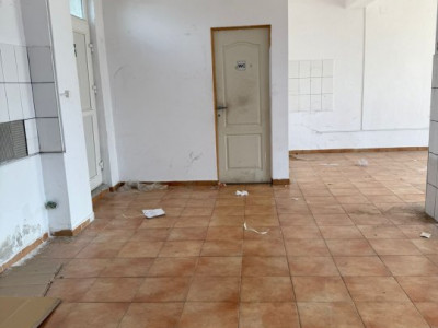 Spatiu comercial de 70 mp, zona Mehala imagine mica 3, foxfort.ro