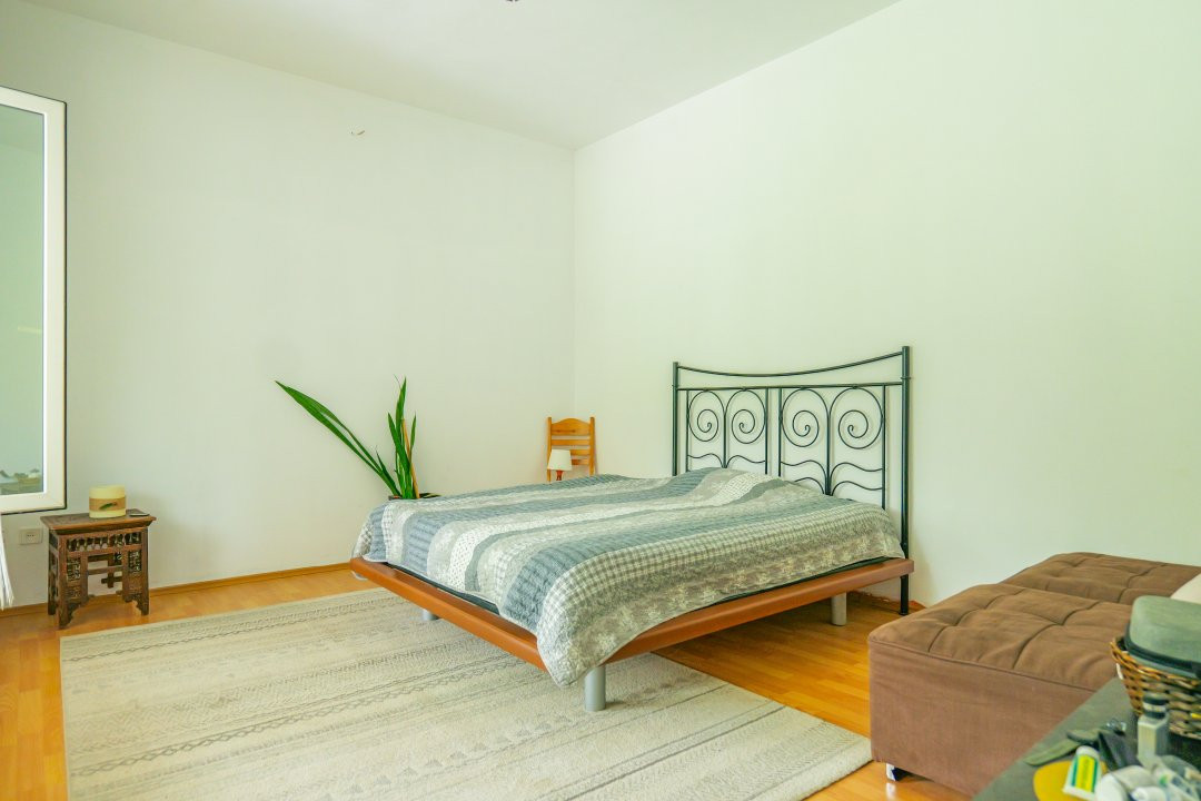 Casa individuala cu teren 1702 mp - ID V4657 9, foxfort.ro