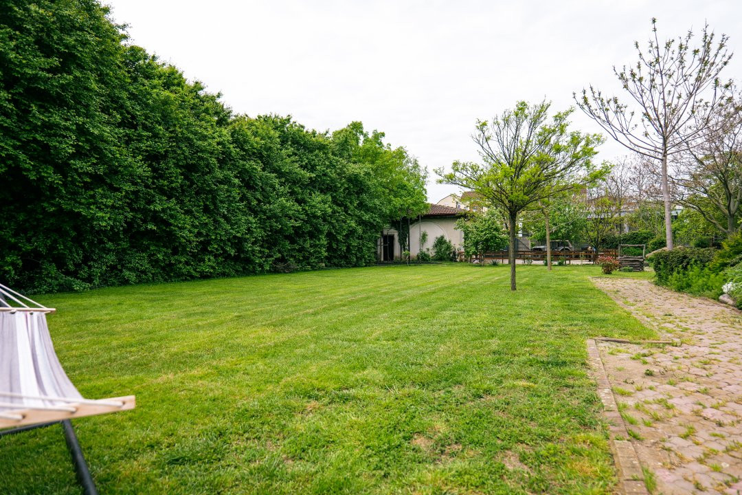 Casa individuala cu teren 1702 mp - ID V4657 21, foxfort.ro