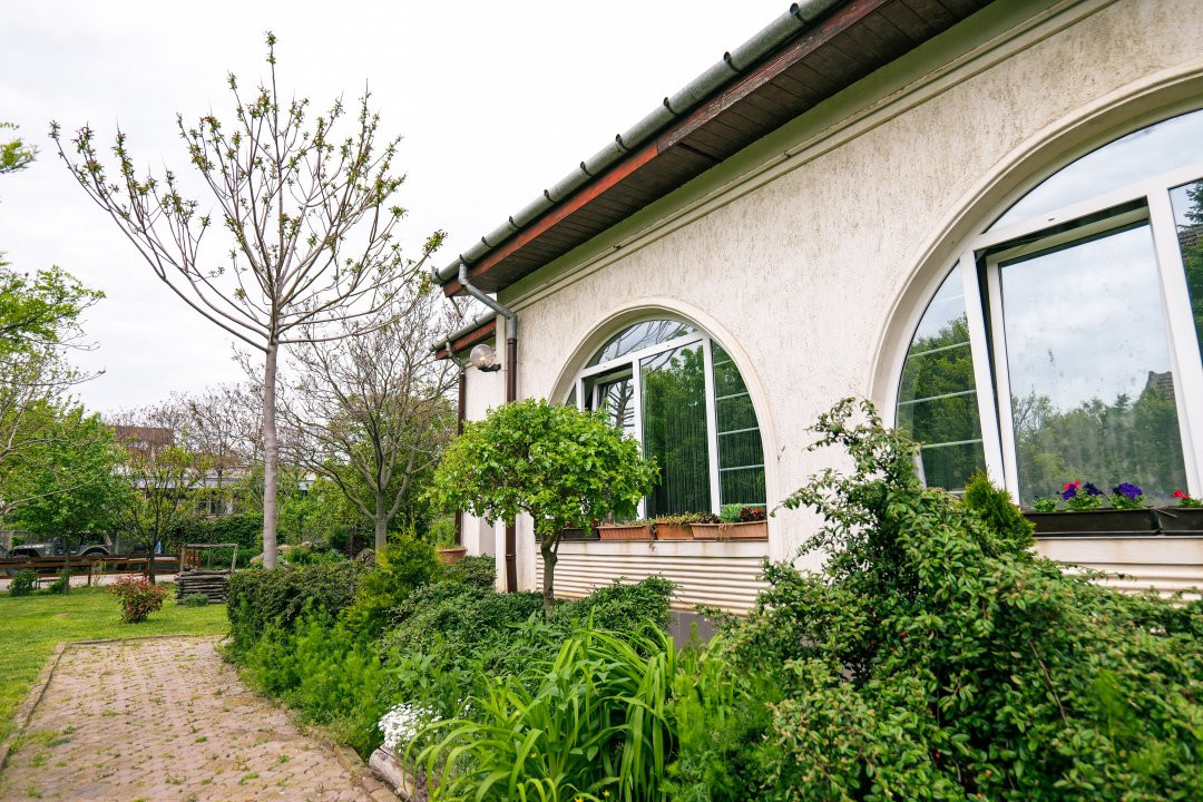 Casa individuala cu teren 1702 mp - ID V4657 24, foxfort.ro