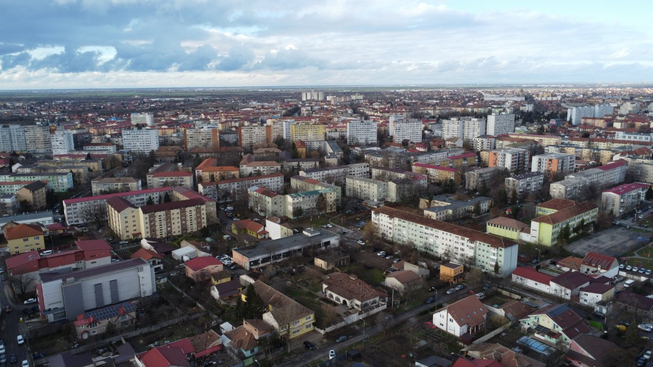 Teren 1702 mp cu casa si garaj / pretabil dezvoltare imobiliara - ID V4657 6, foxfort.ro