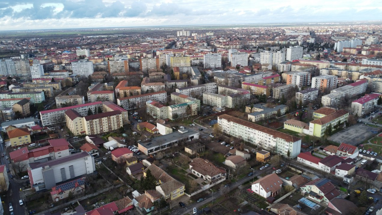 Teren 1702 mp cu casa si garaj / pretabil dezvoltare imobiliara - ID V4657 7, foxfort.ro