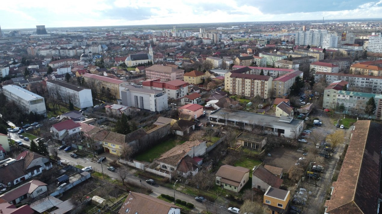 Teren 1702 mp cu casa si garaj / pretabil dezvoltare imobiliara - ID V4657 8, foxfort.ro