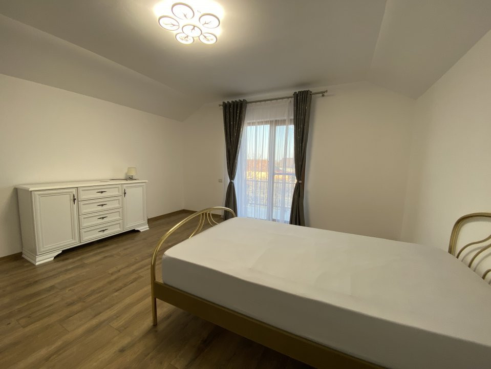 Duplex cu 3 camere cu panouri fotovoltaice in Sanandrei Centru - ID V4749 17, foxfort.ro