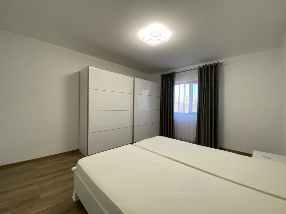 Duplex cu 3 camere cu panouri fotovoltaice in Sanandrei Centru - ID V4749 19, foxfort.ro