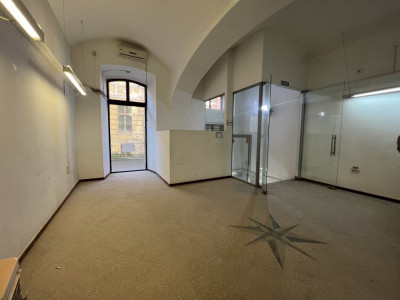 Spatiu comercial, Parter + Demisol, 200 mp, in Piata Libertatii imagine mica 3, foxfort.ro