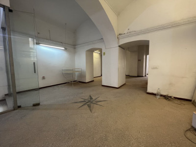 Spatiu comercial, Parter + Demisol, 200 mp, in Piata Libertatii 