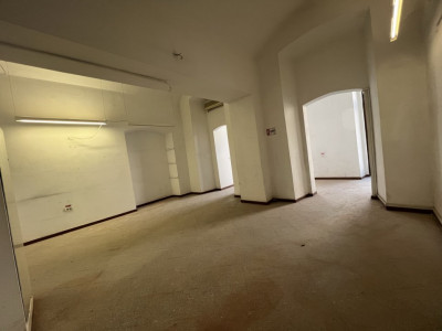 Spatiu comercial, Parter + Demisol, 200 mp, in Piata Libertatii  imagine mica 7, foxfort.ro