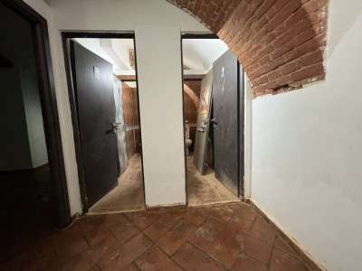 Spatiu comercial, Parter + Demisol, 200 mp, in Piata Libertatii  imagine mica 16, foxfort.ro