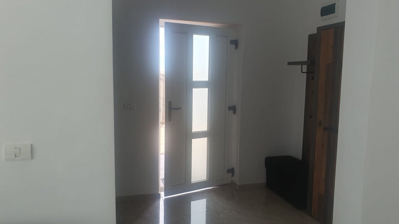 Duplex de inchiriat 3 camere Sanandrei zona noua - ID C4822 16, foxfort.ro