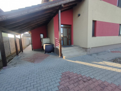 Casa individuala in Giroc 220 mp utili si teren de 660 mp imagine mica 10, foxfort.ro