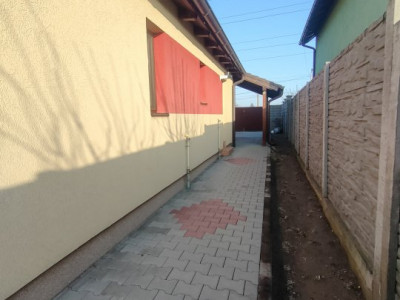 Casa individuala in Giroc 220 mp utili si teren de 660 mp imagine mica 32, foxfort.ro