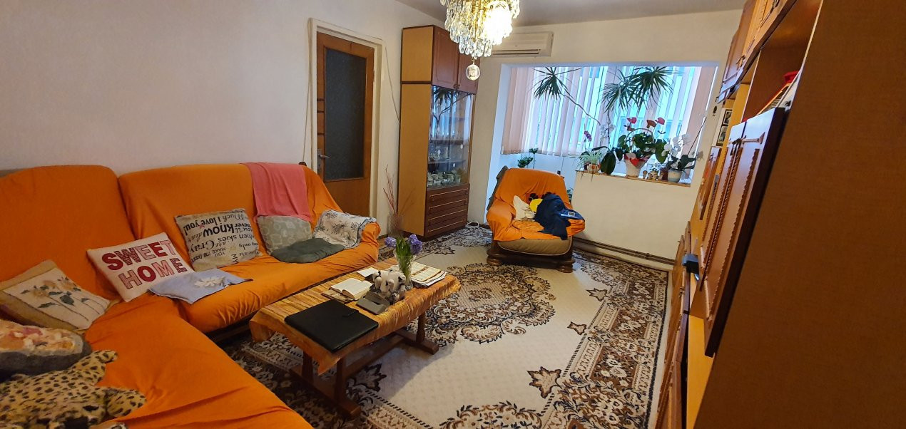 Apartament cu 3 camere si 2 balcoane, Sagului - ID V4876 1, foxfort.ro