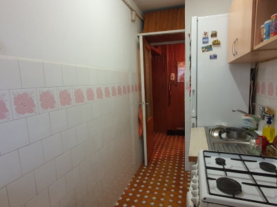 Apartament cu 3 camere si 2 balcoane, Sagului - ID V4876 imagine mica 8, foxfort.ro