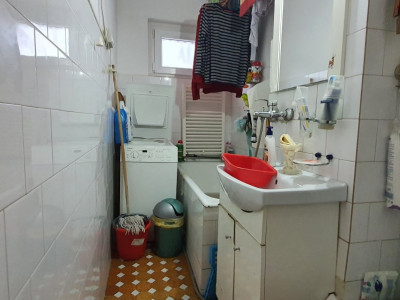 Apartament cu 3 camere si 2 balcoane, Sagului - ID V4876 imagine mica 9, foxfort.ro