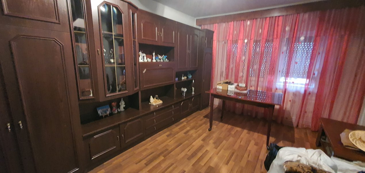 Apartament cu 3 camere la parter zona Steaua - ID V4926 8