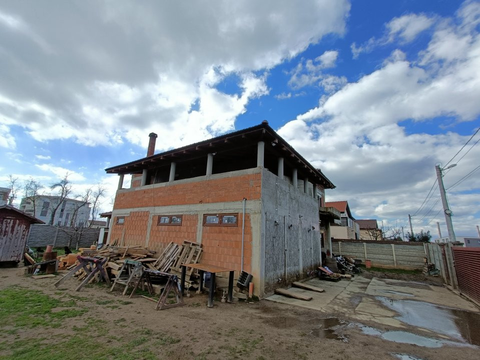 Casa la rosu 6 camere, Chisoda - ID V4970 5, foxfort.ro