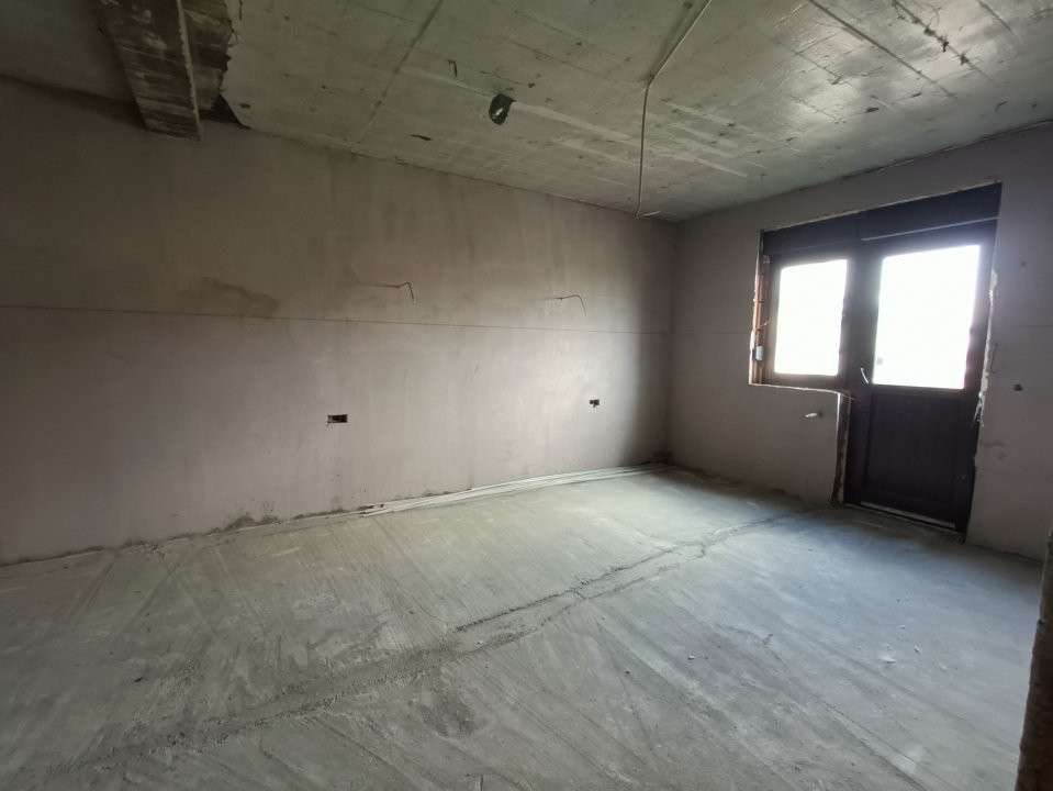 Casa la rosu 6 camere, Chisoda - ID V4970 7, foxfort.ro