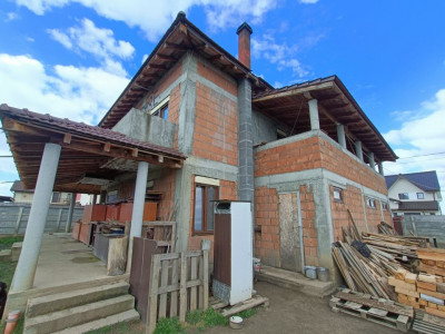 Casa la rosu 6 camere, Chisoda - ID V4970 imagine mica 4, foxfort.ro