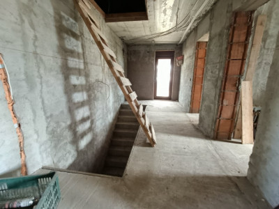 Casa la rosu 6 camere, Chisoda - ID V4970 imagine mica 16, foxfort.ro