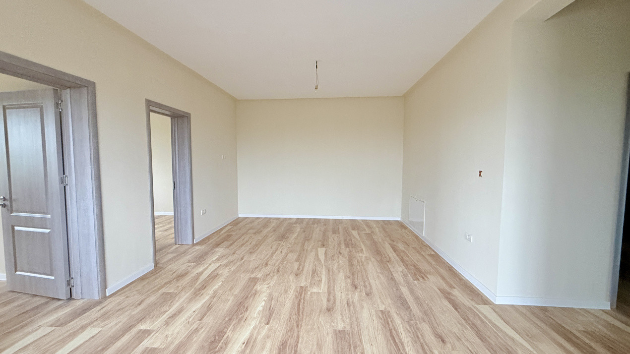 Duplex pe parter 4 camere Ghiroda  2, foxfort.ro