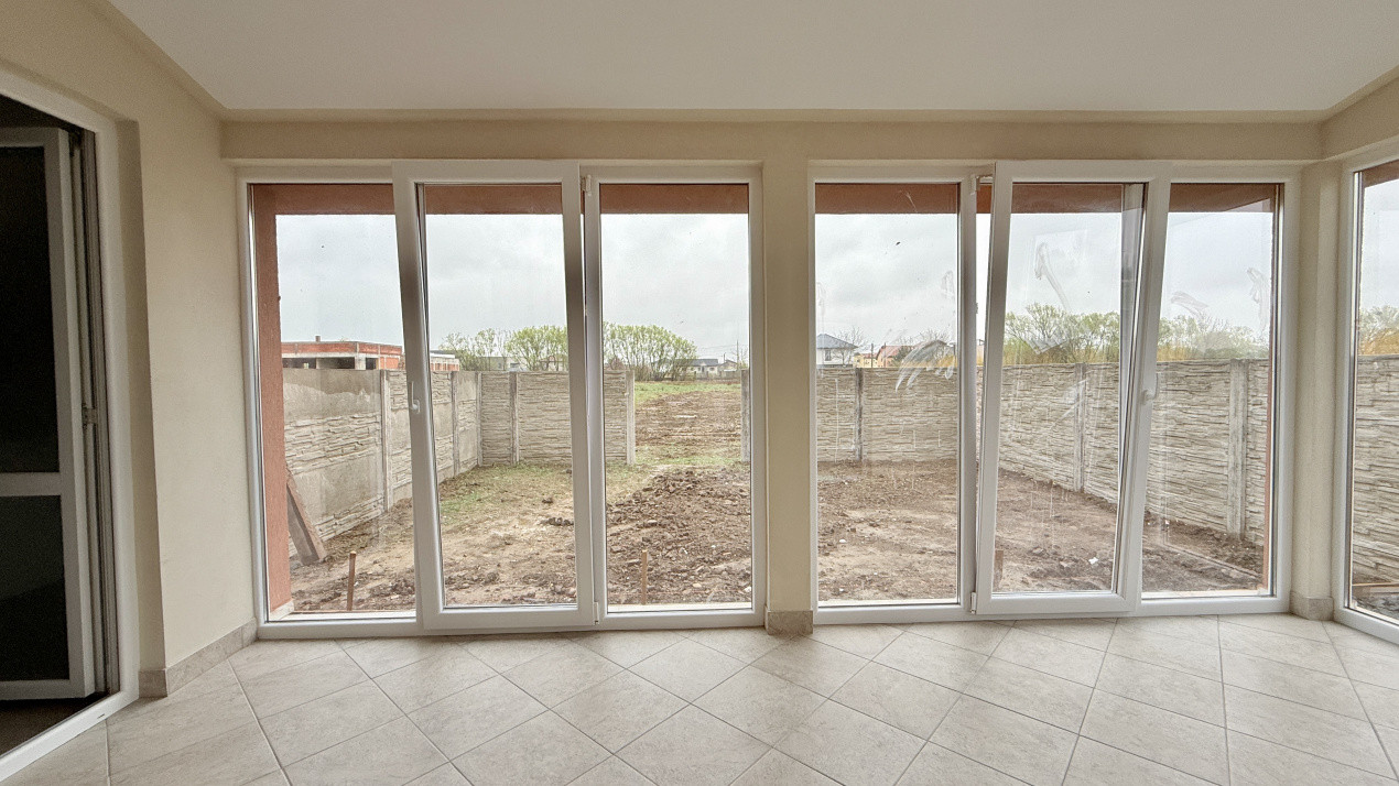 Duplex pe parter 4 camere Ghiroda  14, foxfort.ro