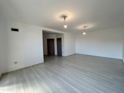 Duplex pe parter 4 camere Ghiroda  imagine mica 4, foxfort.ro