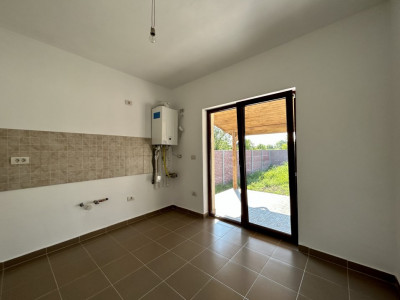 Duplex pe parter 4 camere Ghiroda  imagine mica 11, foxfort.ro