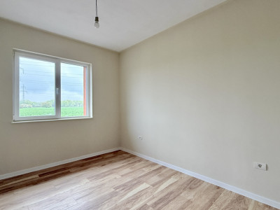 Duplex pe parter 4 camere Ghiroda  imagine mica 4, foxfort.ro